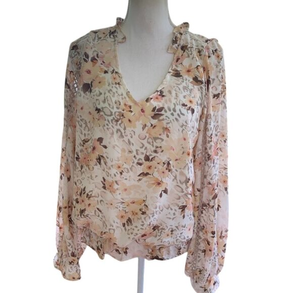 DAYTRIP Neutral Figure Flattering Floral Long Sleeve Top Size Medium - Picture 2 of 8
